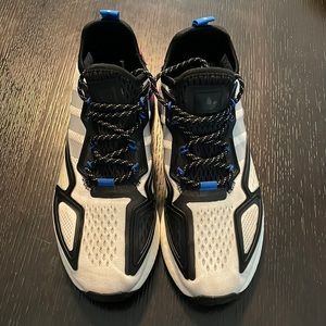 Adidas Sneakers unisex size 8